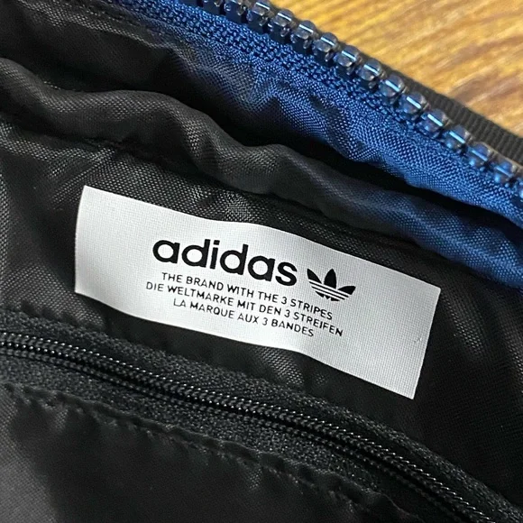 Adidas Black Cross Body Zipper Bag Purse w Lots of Storage for Men & Women - Picture 6 of 7